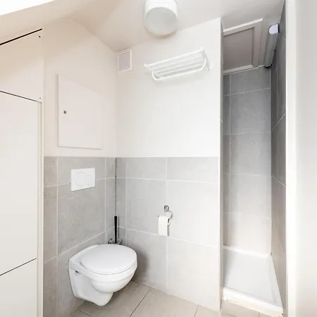 Cozy Near The Dike And Center Apartment *