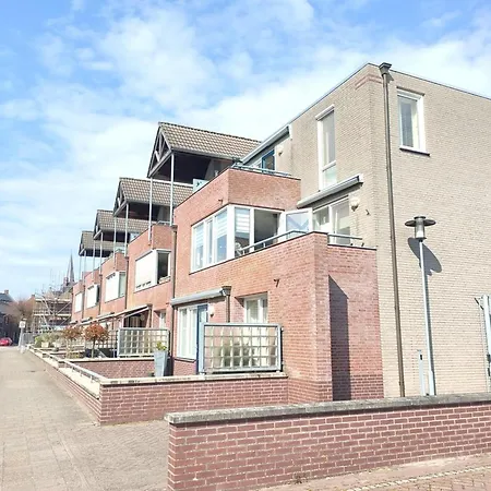 Apartment Cozy Near The Dike And Center *
